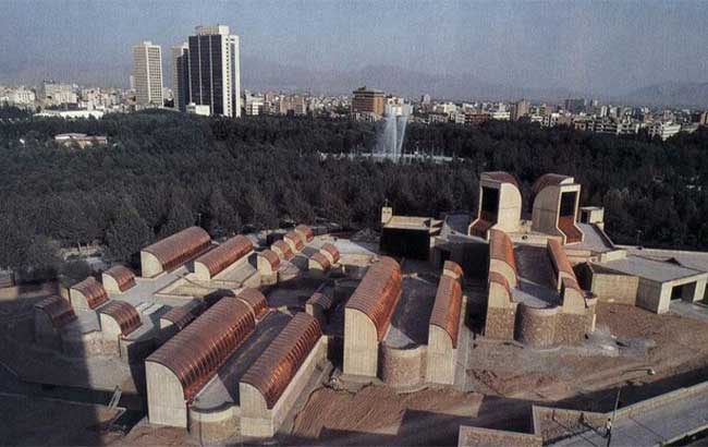 گزارش میدانی ایسنا از حاشیه جدید موزه هنرهای معاصر تهران